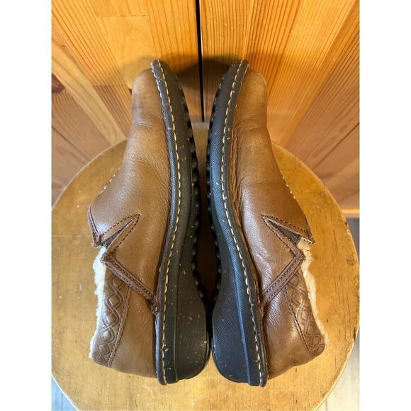 Ugg  Womens Brown Leather Sheepskin  Slip On Fur Trim Size 7 - Picture 8 of 11